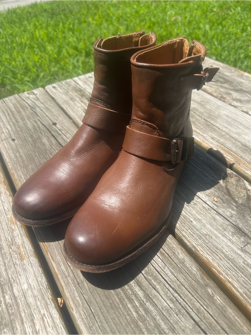 FRYE Tyler Engineer Boots Women's Size 7.5